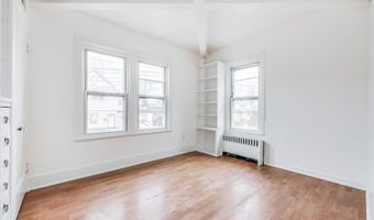 86 W Main St, Bergenfield, NJ 07621