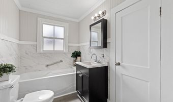 1617 Oscar St, Abbeville, LA 70510