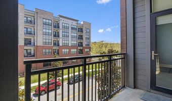 145 RIVERHAVEN Dr 309, Oxon Hill, MD 20745