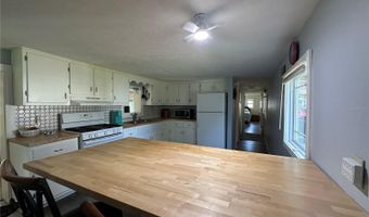 55045 6TH St, Astor, FL 32102