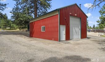 739 S Main St, Cascade, ID 83611