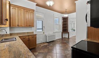 1106 Washington Ave, Alton, IL 62002