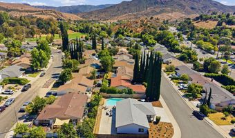 5570 Rock Tree Dr, Agoura Hills, CA 91301