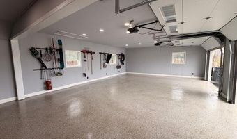 917 McDonald Dr, Amsterdam, NY 12070