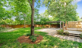 2953 Enfield Rd, Charlotte, NC 28205