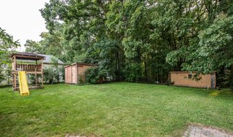945 Rose Dr, Ann Arbor, MI 48103