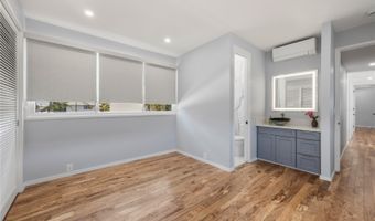 5811 Kalanianaole Hwy, Honolulu, HI 96821