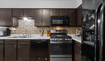 13941 Herald Ct, Apple Valley, MN 55124