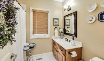 913 S DRYDEN Pl, Arlington Heights, IL 60005