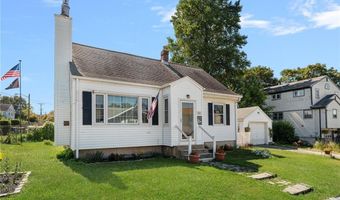 155 Evarts St, Newport, RI 02840