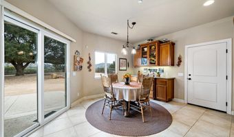 10204 Mount Olympus Valley Rd, Fallbrook, CA 92028