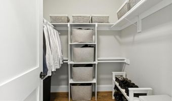 9206 FERNWOOD Rd, Bethesda, MD 20817