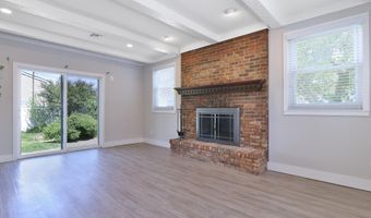 68 Elm St, Beachwood, NJ 08722