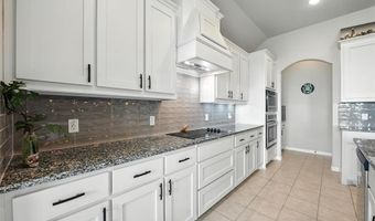 1089 Flagstone Dr, Weatherford, TX 76085
