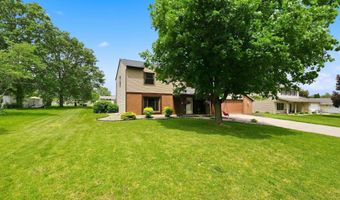 1102 Heritage Ln, Angola, IN 46703