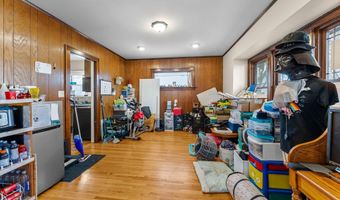 709 10th St NE, Austin, MN 55912