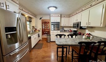 11 Thornberry Dr, Alexander, NC 28701