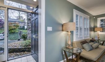 6007 WELBORN Dr, Bethesda, MD 20816