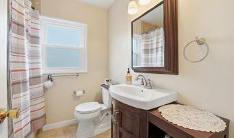 6905 RADCLIFFE Dr, Alexandria, VA 22307