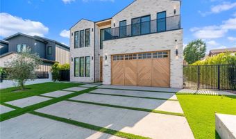16846 Addison St, Encino, CA 91436