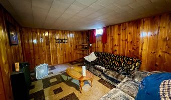 1204 4th St, Britton, SD 57430