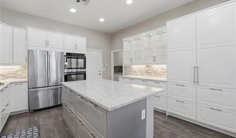 2752 Glen Port St, Las Vegas, NV 89135