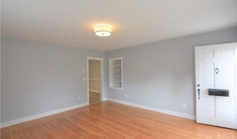 5 Holten Ave, Newport, RI 02840