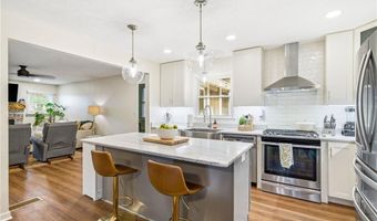 5080 Maryland Dr NW, Acworth, GA 30101