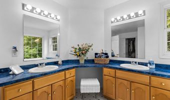 234 TALL TREE Ct, Dover, DE 19904
