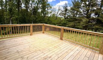 8047 Lavelle Rd, Athens, OH 45701