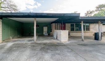 1327 Southwood St, Alice, TX 78332