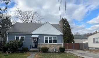 5 Lakeside Ave, Cranston, RI 02910