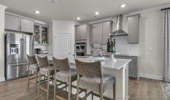 1121 Summer Daisy Dr, Aberdeen, NC 28315