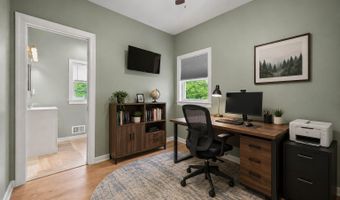 156 Myrtle Ave, Belford, NJ 07718