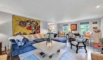 6907 BRADLEY Blvd, Bethesda, MD 20817