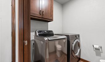 4410 W CAPITOL Dr, Appleton, WI 54913