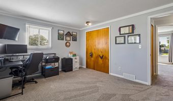 7253 Flamingo Rd, Algonac, MI 48001