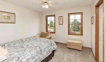 616 3rd Ave NW, Altoona, IA 50009