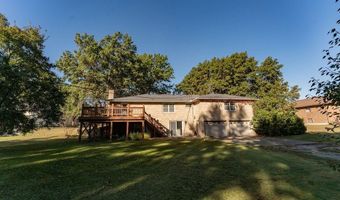 19 Skyline Dr, Adrian, MO 64720