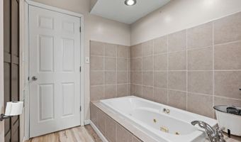 W5801 CTY RD O, Appleton, WI 54913