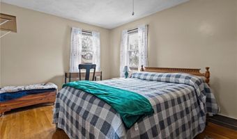 7 Laurel St, North Providence, RI 02911