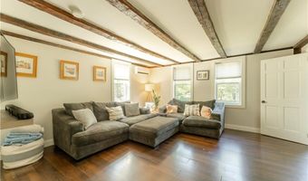99 Highview Ave, Hopkinton, RI 02832
