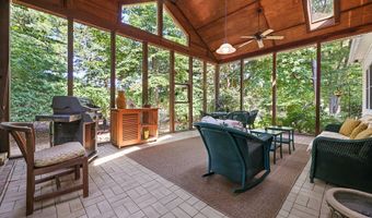 1059 Oakwood Dr, Alliance, OH 44601