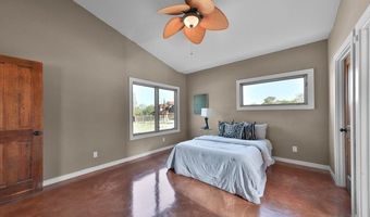 1523 Meadow Gln, Adkins, TX 78101