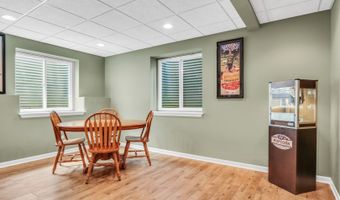 700 Needlegrass Pkwy, Antioch, IL 60002