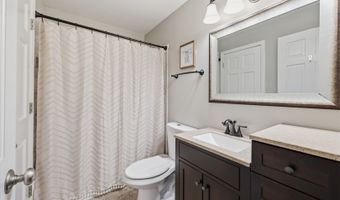 1125 Meghan Ave, Algonquin, IL 60102
