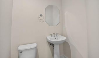 2855 CHANCELLORS Way NE, Washington, DC 20017