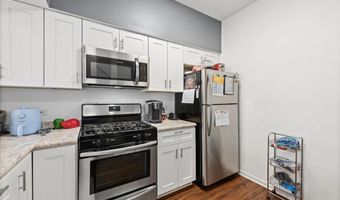 1431 Essex St, Algonquin, IL 60102