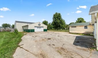 1858 W Auburn Dr, Auburn, IN 46706