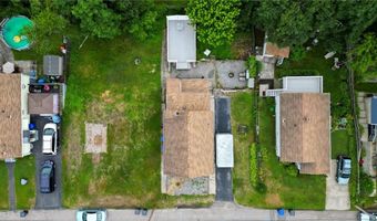 52 Planet Ave, East Providence, RI 02915